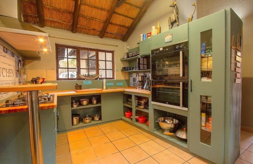 Marloth Park Villa | Inviting 5-Bed Villa in Marloth Park Near Kruger National Park