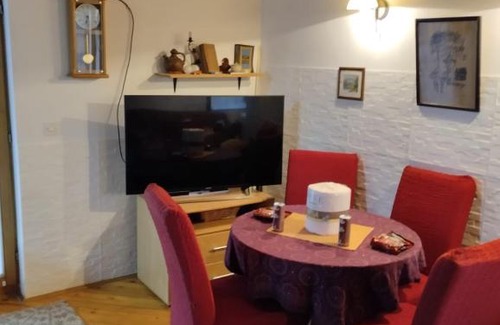 Sarajevo Canton Villa | Pet-Friendly Villa Smaragd: A Family Retreat Awaits