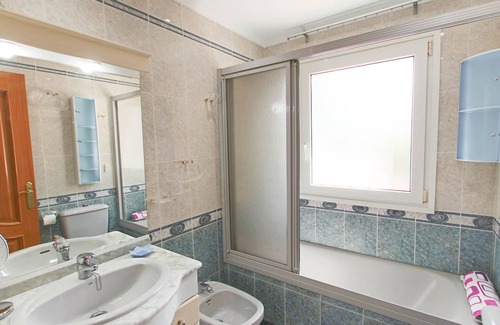 Alhaurin de la Torre House | Villa Smile: Guest Rated 9.6 with Pool & Spa Amenities
