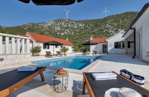 Seoca Villa | Experience Villa Smokva and Višnja at Resort Moja Stina