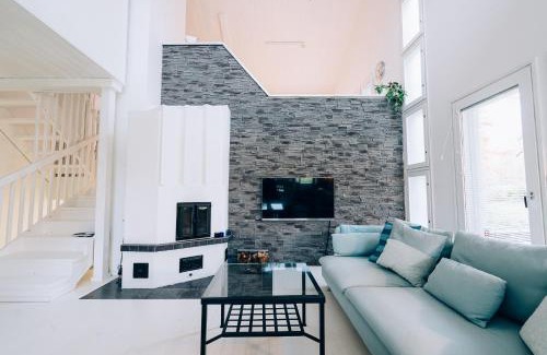 Rovaniemi Villa | Enchanting Villa Snow White - 4-Star Child-Friendly Retreat