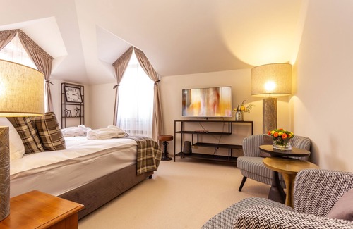 Borovets Hotel | Enjoy a Relaxing Stay at Villa Sokol with Spa & Dining