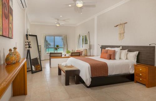 Villa Juarez Villa | Tranquil Villa Sol y Luna: Oceanfront Retreat with Pool