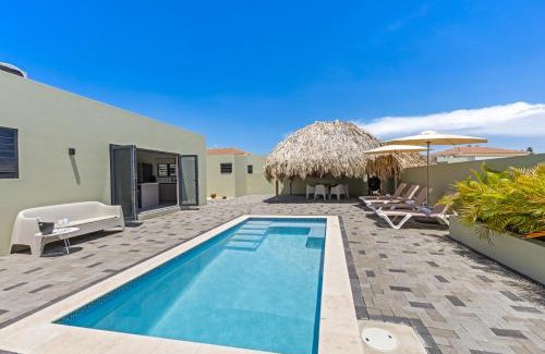 Marie Pampoen Villa | Family-Friendly Villa for 6 near Scenic Attractions
