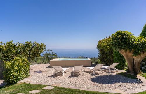 Sant'Agata sui Due Golfi Villa | Villa Solatia: Oceanfront Oasis with Pool and Hot Tub