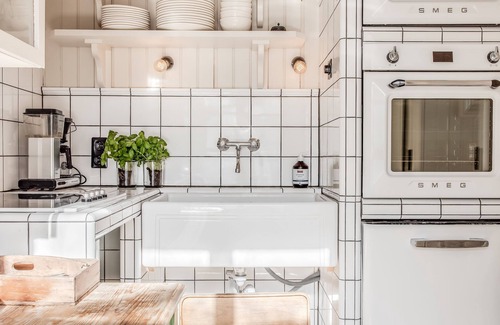 Vaxholm Villa | Beautiful Villa Solbacka 1911 - Ocean View & Design Oasis