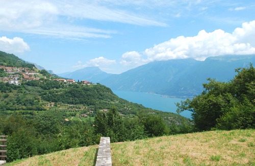 Prabione Apartment | Villa Sole: Relax by the Pool with Ocean and Lake Views