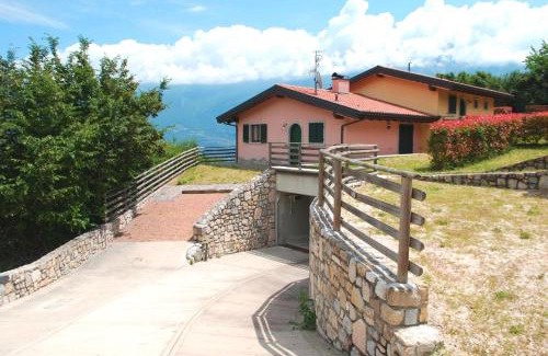 Prabione Villa | Villa Sole - Pet and Child Friendly Getaway Awaits