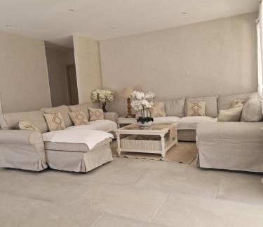 La Seyne-sur-Mer Villa | Experience the Serenity at Villa Soleil et Douceur