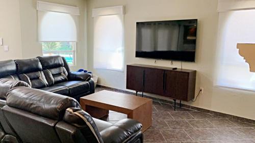 Benito Juarez Villa | Villa Sonari 1: Perfect Family Retreat with Pool Access