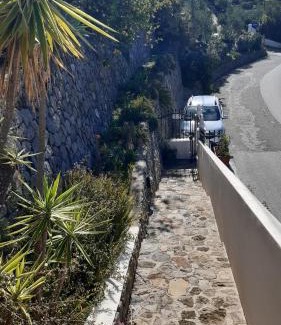 Lipari House | Villa Soprana: Oceanfront Retreat with Spa & Family Fun