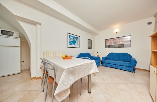 Malcesine Apartment | Idyllic Residenza Villa Sopri: Pool, Garden & Lake Views