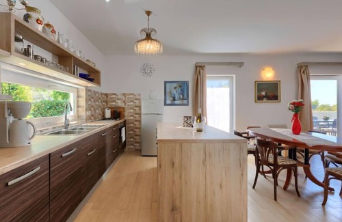 Valica House | Villa Soši: Oceanfront Retreat with Private Pool & Spa