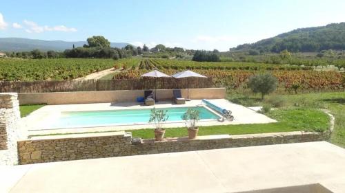 Saint-Saturnin-les-Apt Villa | Elegant Villa with Private Pool & WiFi in Saint Saturnin