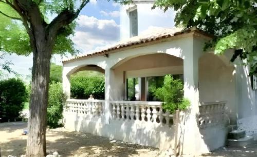 Aimargues Villa | Beautiful Villa with Private Pool and Garden in Aimargues