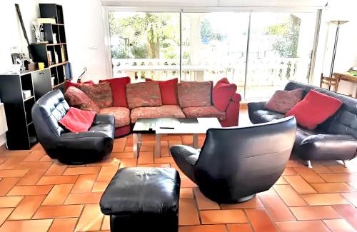 Aimargues Villa | Beautiful Villa with Private Pool and Garden in Aimargues
