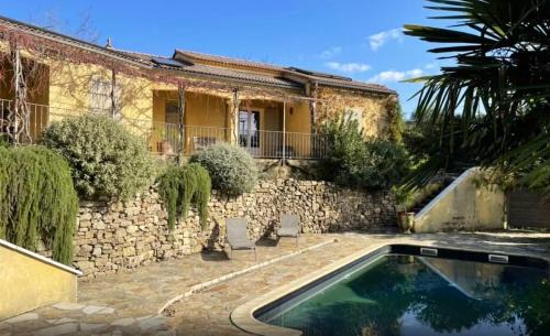 Generargues Villa | Charming Villa with Private Pool and Garden in Generargues