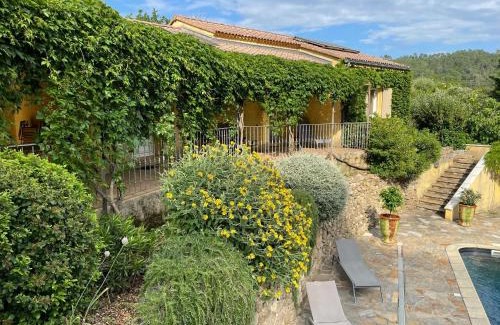 Generargues Villa | Charming Villa with Private Pool and Garden in Generargues