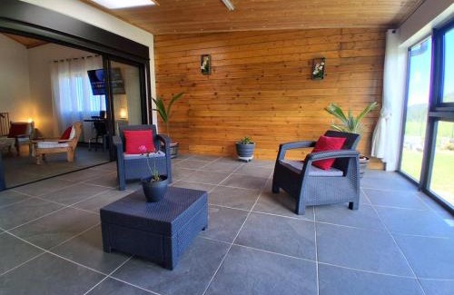Saint-Joseph House | Villa spacieuse à Grand Coude avec accès PMR - FR-1-786-52