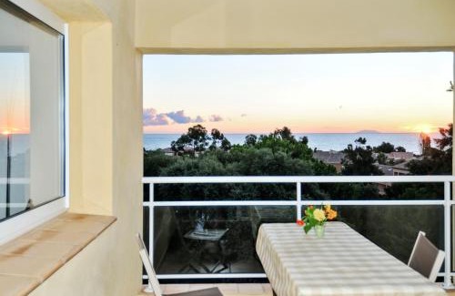 Bravone Villa | Elegant Villa in Spenser with Pool & Pet Friendly Amenities