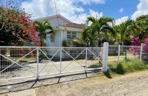 Le Vauclin Villa | Idyllic Villa with Private Pool & Garden in Le Vauclin