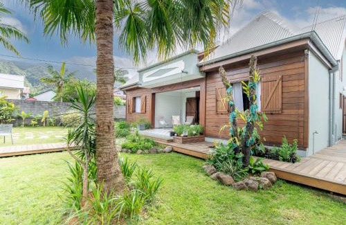 Les Avirons House | Villa spacieuse avec jardin, cheminée et billard, 5 chambres pour 10 pers. - FR-1-786-35