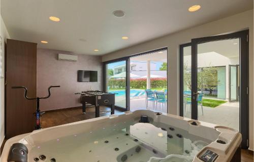 Kringa House | Villa Speranza: Family-Friendly Retreat with Pool Access