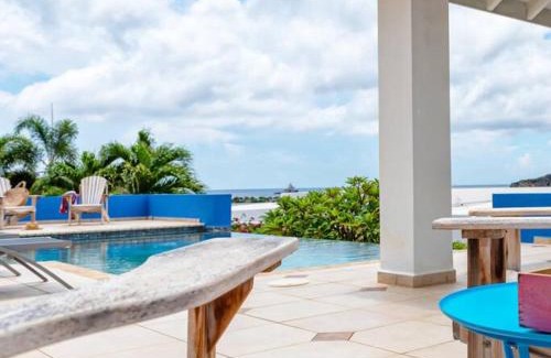 Willemstad Villa | Villa Star Beach: Oceanfront with Private Pool & 10/10 Rating