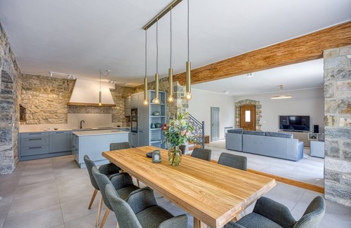 Novaki Pazinski Villa | Experience Villa Stara Hiza with Pool and Spa Amenities