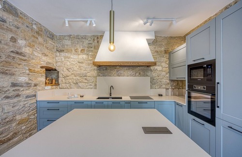 Novaki Pazinski Villa | Experience Villa Stara Hiza with Pool and Spa Amenities
