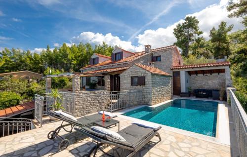 Prigradica Villa | Villa Stavros by Villas Guide
