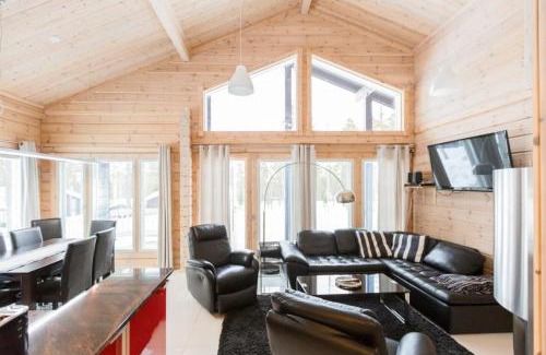 Akaslompolo Ski Chalet | Villa Stella: Guest Rated 9.7 with Pet-Friendly Amenities