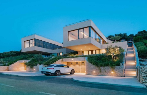 Cove Tri Zala (Zrnovo) Villa | Discover Villa Stella in Korčula: Pool, Spa & Family Fun