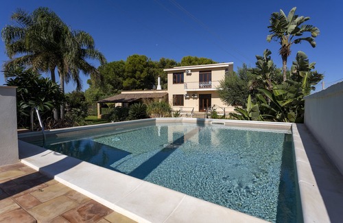 Marsala Villa | Villa 'Stella Sud': Relaxing Retreat with Pool & Wi-Fi