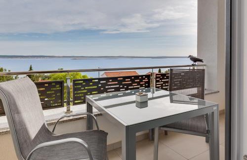 Starigrad Apartment | Oceanfront Villa Stjepanovic: Rated 10/10 by Guests