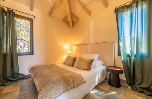 Pianotolli-Caldarello Villa | Pet-Friendly Villas in Pianottoli-Caldarello, France