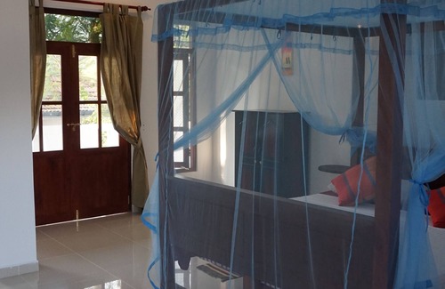 Nalagasdeniya Hotel | Beachside Villa Suite with Balcony & Kitchen Amenities