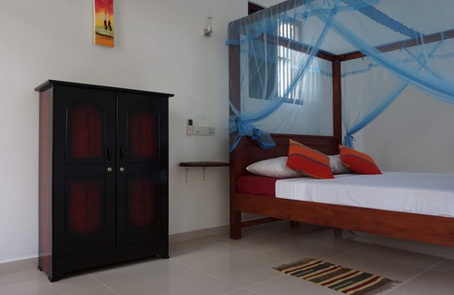 Nalagasdeniya Hotel | Beachside Villa Suite with Balcony & Kitchen Amenities