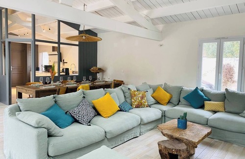 Rivedoux-Plage Villa | Relax at Villa SUKHA: Your Private Pool Retreat Awaits