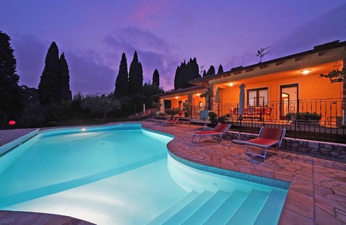 San Felice del Benaco Villa | Experience Villa Sul Garda: 4-Star Oceanfront Retreat
