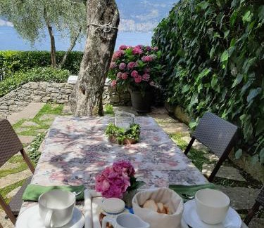 Brenzone sul Garda House | Exclusive Villa sul Lago with Private Dock in Brenzone