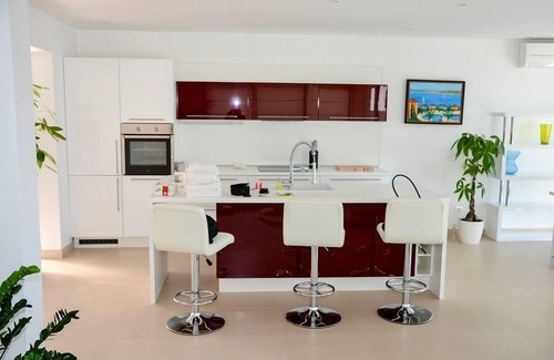 Susica Apartment | Villa Summer Dreams: A Peaceful Oasis with Ocean Views