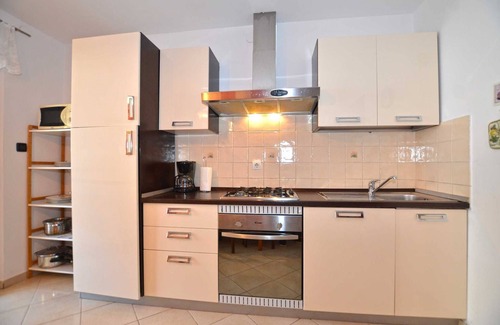 Sorici Villa | Relax at Villa Sunflower with Pool Access for Families