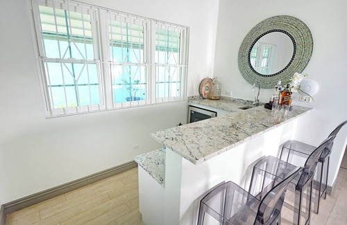 Saint Lawrence Villa | Beachfront Villa with Pool and Spa on South Coast