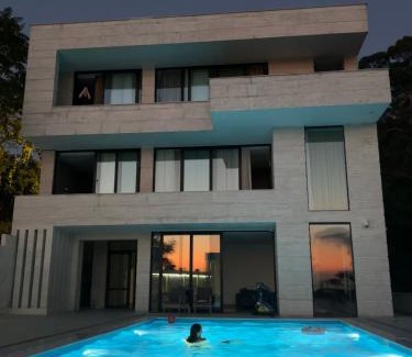 Gonio Apartment | Villa Sunlight: Oceanfront Escape with Perfect Review Score
