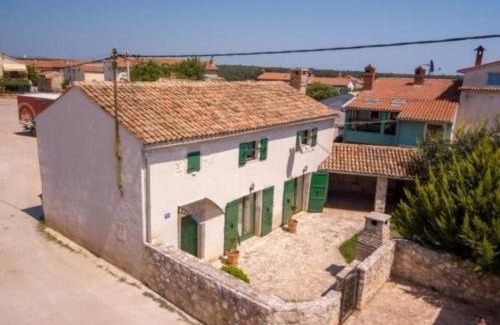 Jadreski House | Traditional Stone Villa with Private Garden near Istria's Beaches