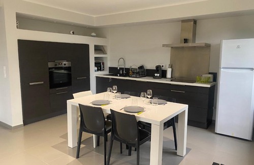 Bastia Apartment | Idyllic Villa with Kitchen in Bastia - Rated 10/10 by Guests