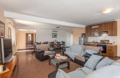Orihi House | Villa Suzi: Family-Friendly Retreat in Istria's Heart