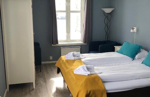 Svolvaer Apartment | Family-Friendly Retreat at Villa Svolvær - Guest Rated 8.2/10