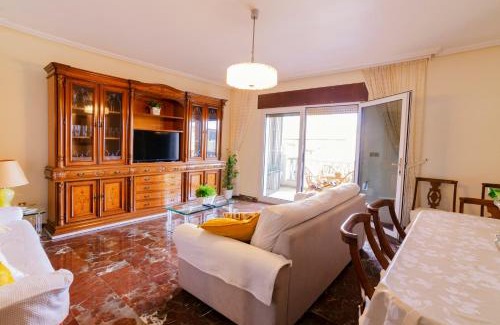 Los Nietos Apartment | Oceanfront Villa Taala with Terrace - Guest Rated 10/10